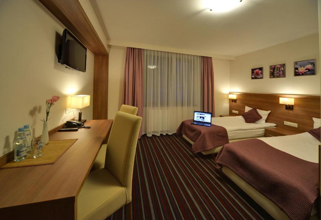 Hotel Camelot ชตอฟนอ-สดรูย ห้อง รูปภาพ